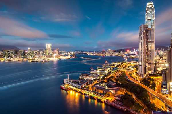解读香港专才移民政策：成功移民重在“四专”