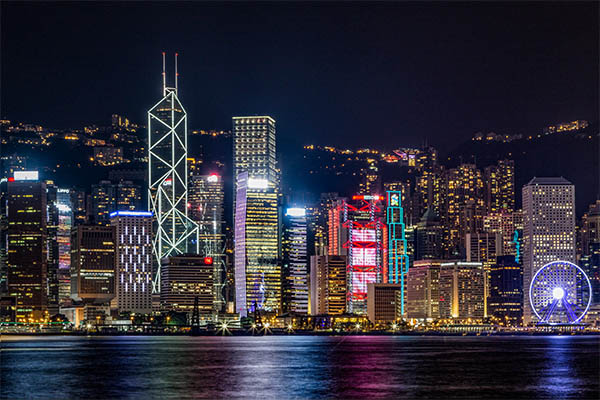 香港优才提高获批率，首先看自己是否属于紧缺行业